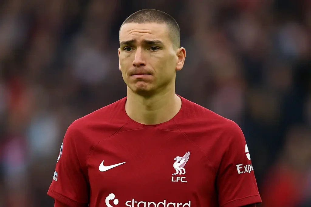 Darwin Nunez: Xuống tóc đổi vận nhưng phong độ vẫn mờ nhạt